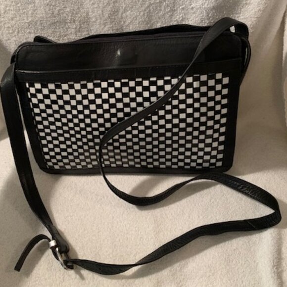 2 x *HP* Kenneth Cole black and white leather shoulder bag. NWOT - Picture 3 of 14